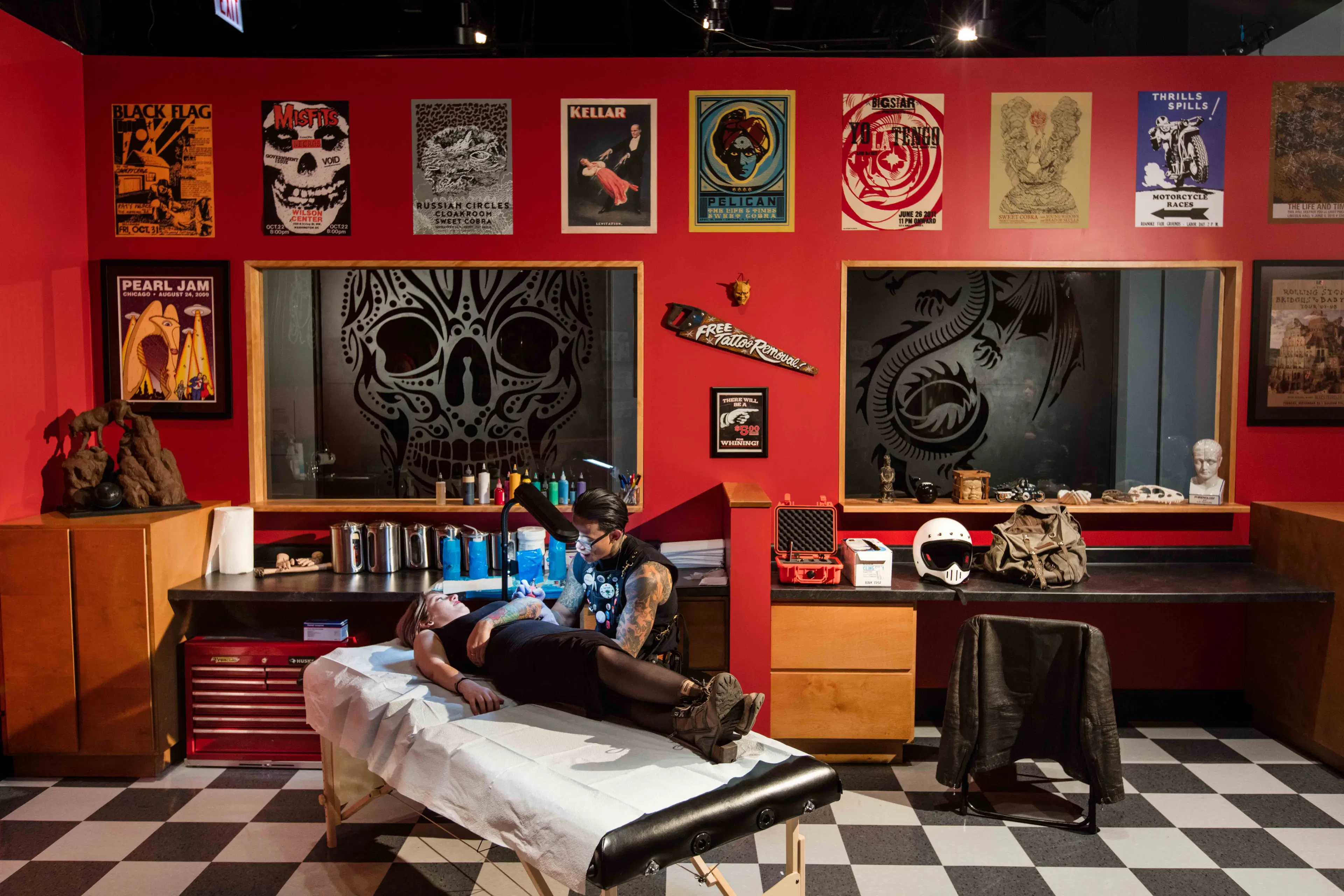 Managing a Tattoo Shop: The Art of Balancing Creativity and Business