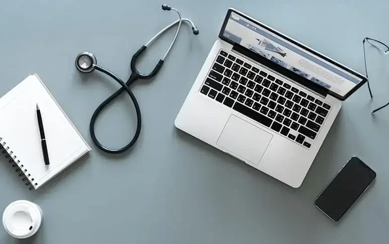 Choosing the Right Clinic Management Software: Key Factors to Consider